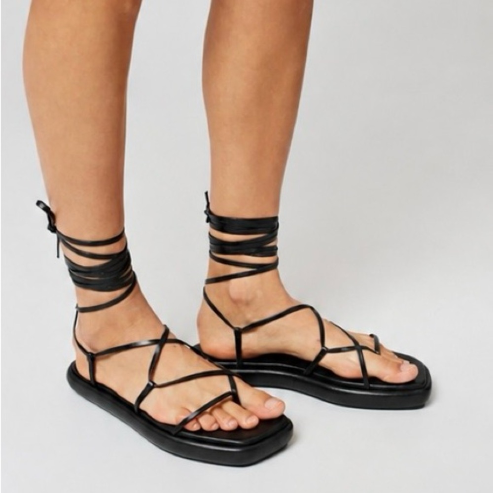 NWOT Ilio Smeraldo Black Lace Up Leather Sandals Women’s Size 40 Made Italy